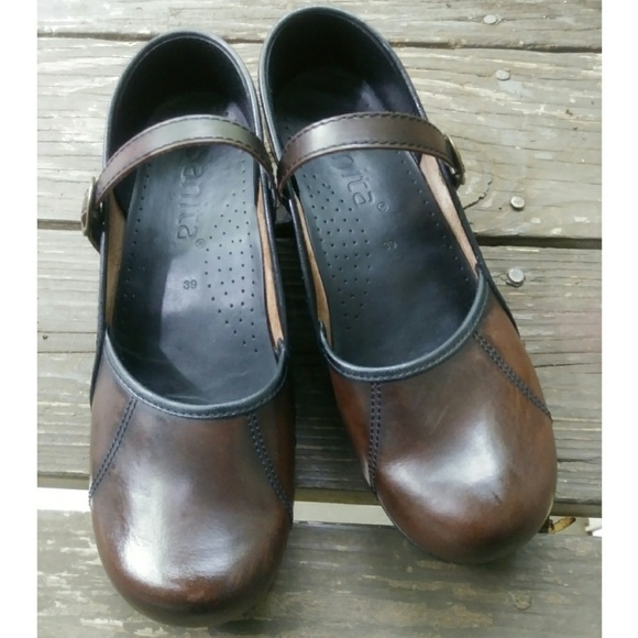 sanita clogs size 39